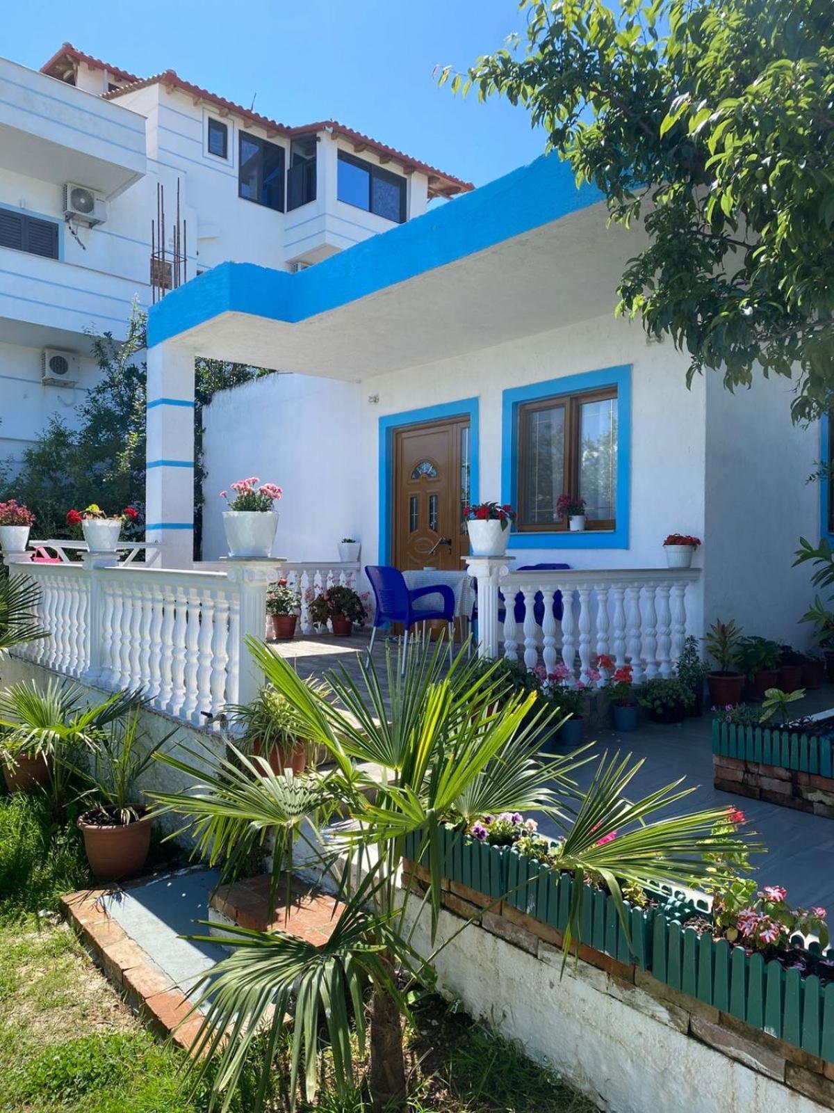 Guesthouse Xhuliano クサミル エクステリア 写真